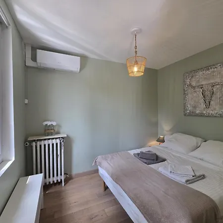 Maison Avec Piscine Partagee - 6 Pers. - Fr-1-616-599 Holiday home