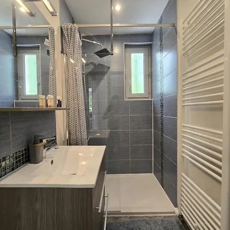 Maison Avec Piscine Partagee - 6 Pers. - Fr-1-616-599 Holiday home